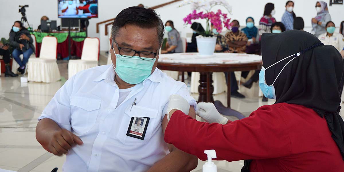vaksinasi-mandiri-pt-freeport-kejar-70-ribu-dosis